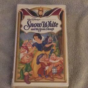 Snow White and the seven dwarfs VHS tape